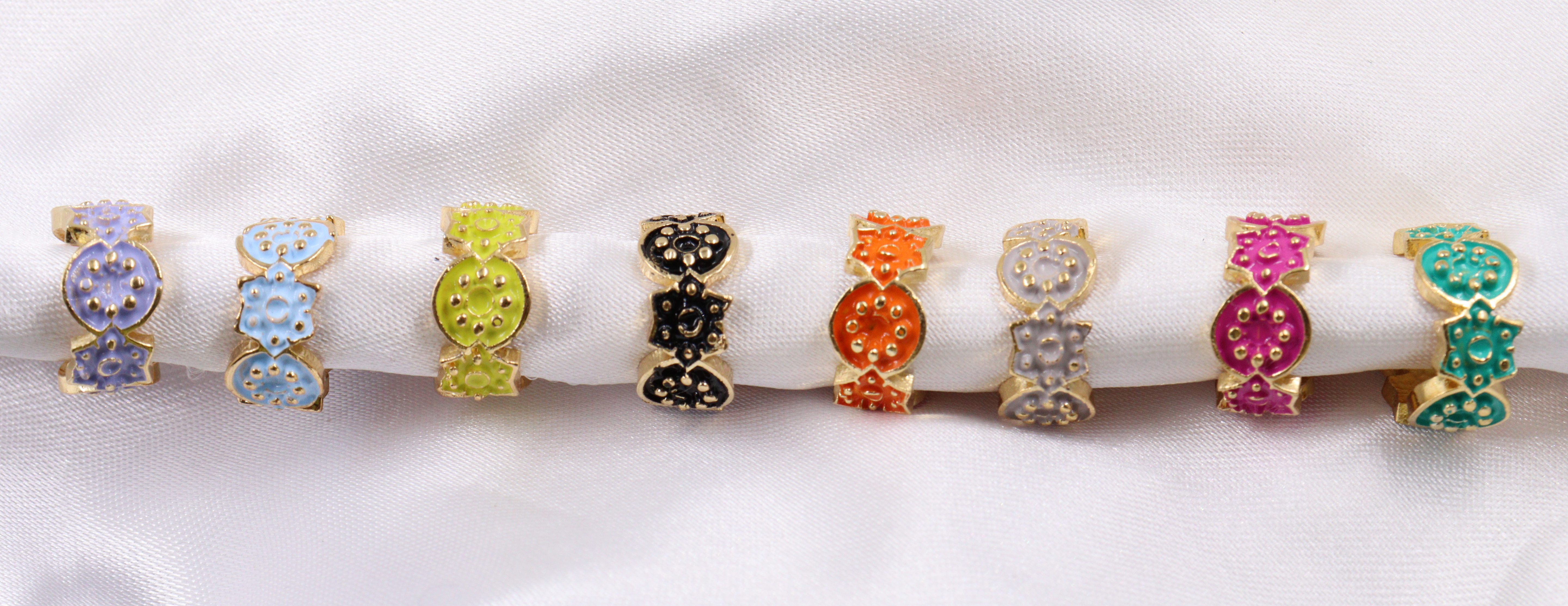 EG-098 EARCUFFS BAÑO DE ORO FLORES