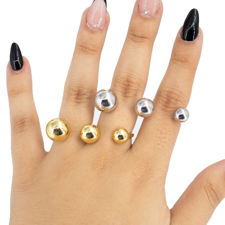 ANILLO TRIPLE BOLA DORADA BAÑO EN RODIO