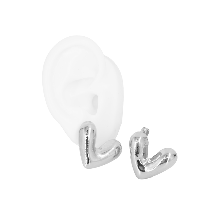 TOPO CORAZÓN V DORADO BAÑO EN RODIO