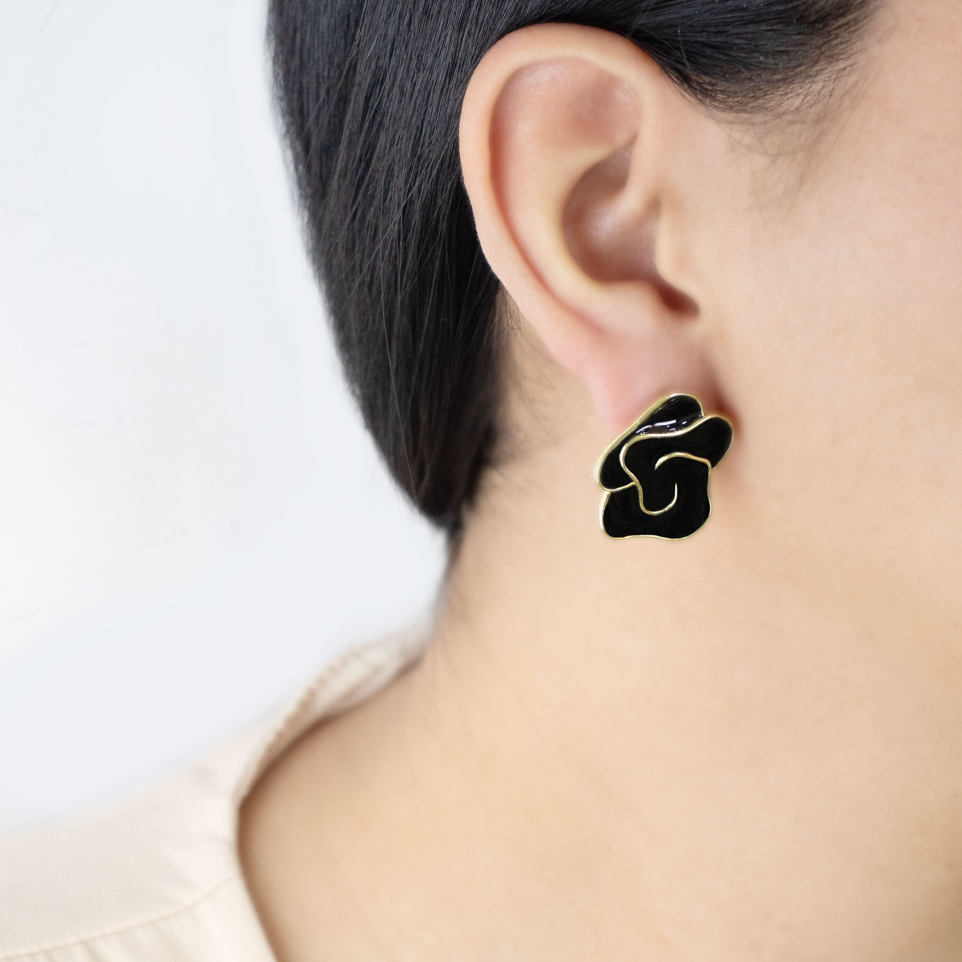 TOPO FLOR AMARILIS BAÑO EN RODIO