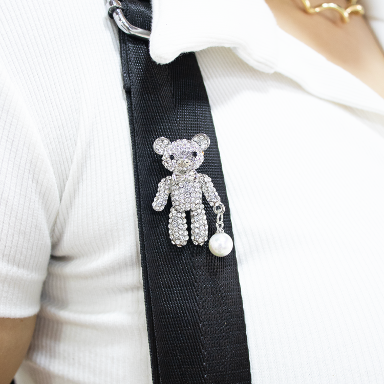 OSO CON PERLA Y CIRCONES BLANCOS