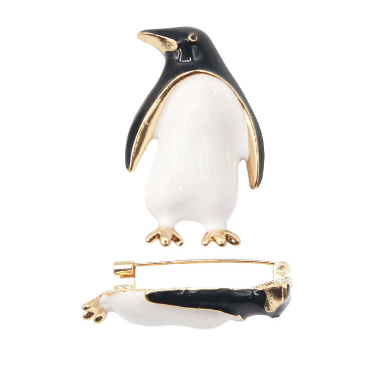 PIN PINGÜINO BAÑO EN RODIO