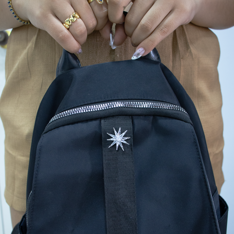 PIN ESTRELLA PLATEADO PREMIUM BAÑO EN RODIO