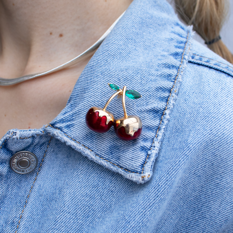 PIN CEREZAS CON DORADO PREMIUM