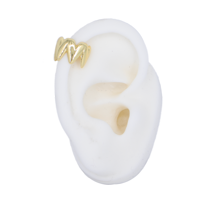 EARCUFF REINA DE CORAZONES DORADO BAÑO EN RODIO