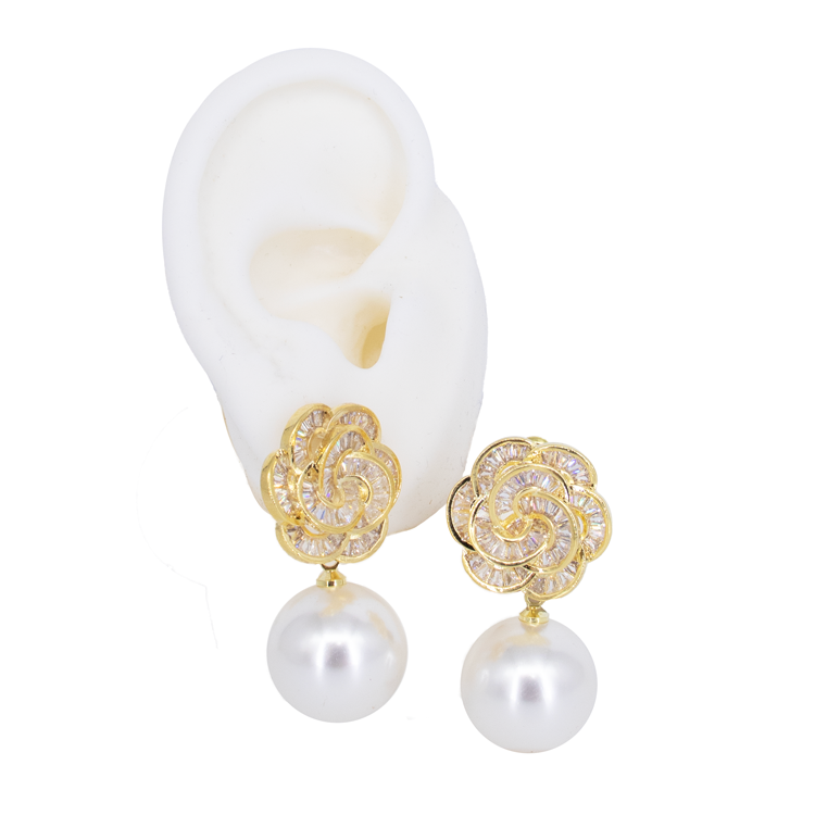 TOPO FLOR EMPERLADA CHUNKY DORADO BAÑO EN RODIO