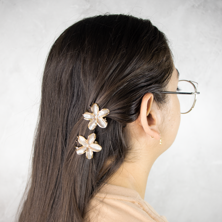 HAIR CLIPS FLOR MINI GRIS BAÑO EN RODIO