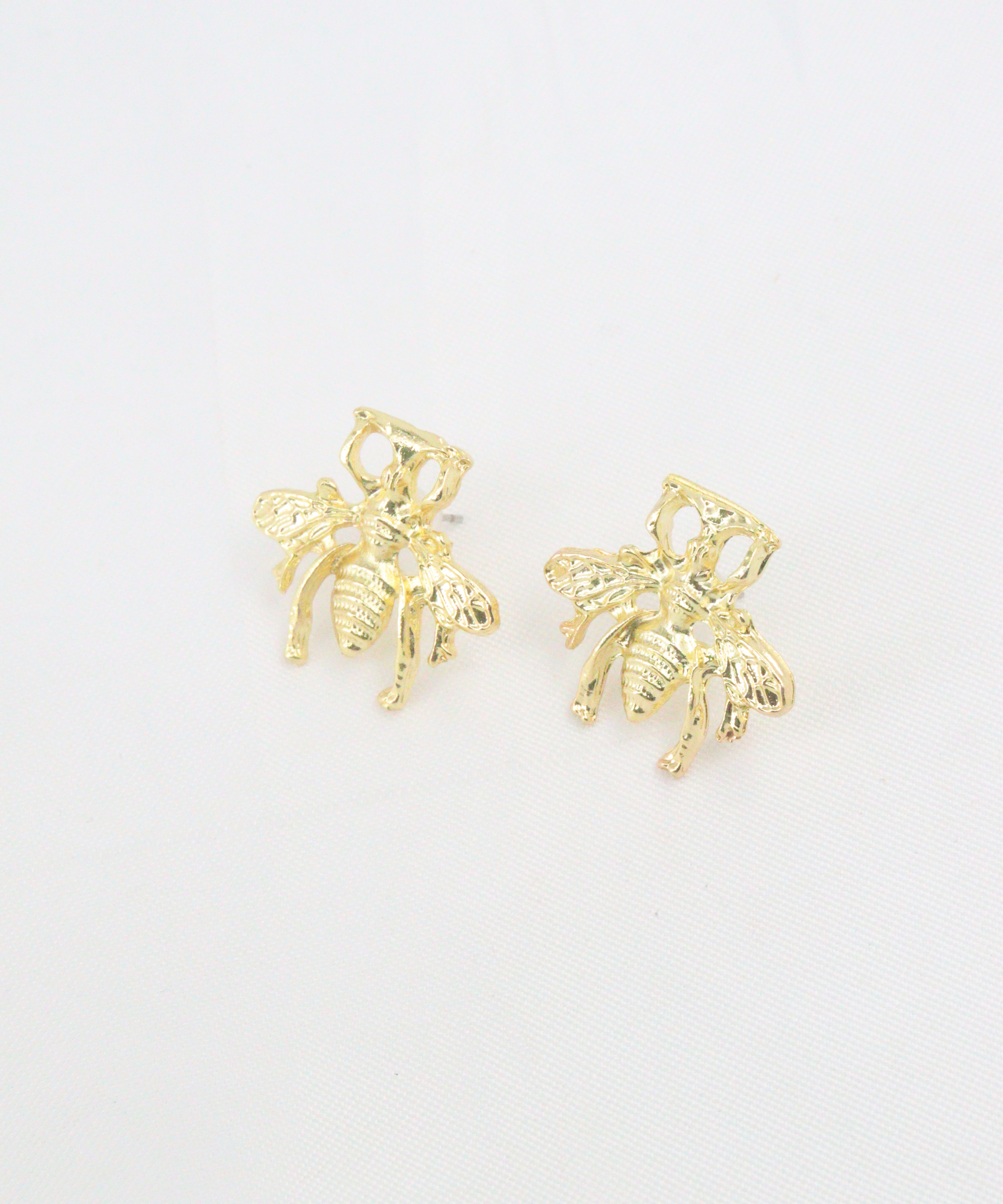 EARCUFF Y TOPOS ABEJA BAÑO DE ORO