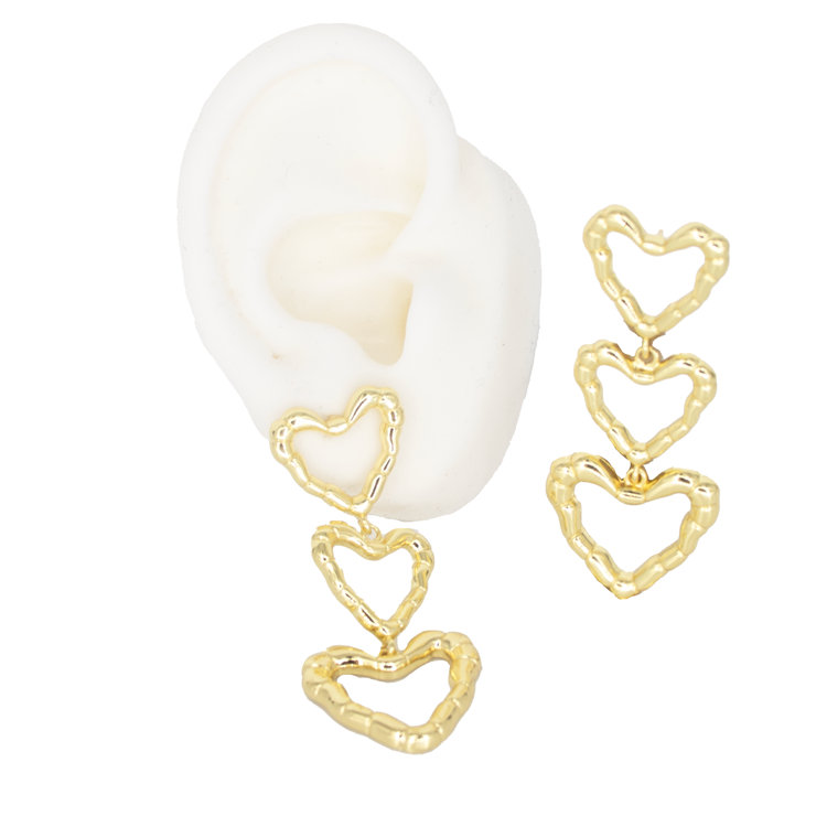 TOPO SILUETA CORAZON X3 DORADO BAÑO EN RODIO