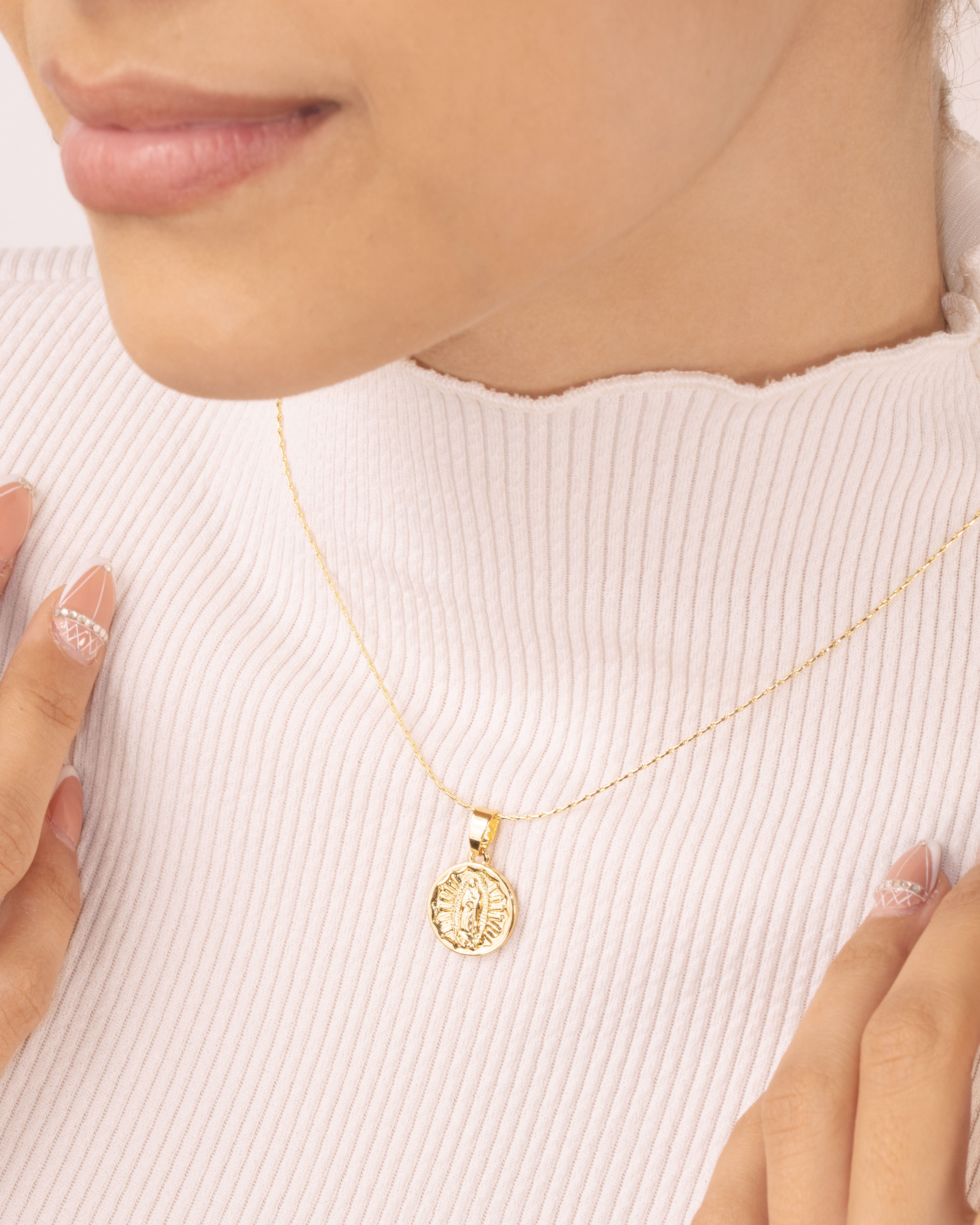 DIJE MORENITA BAÑO EN RODIO