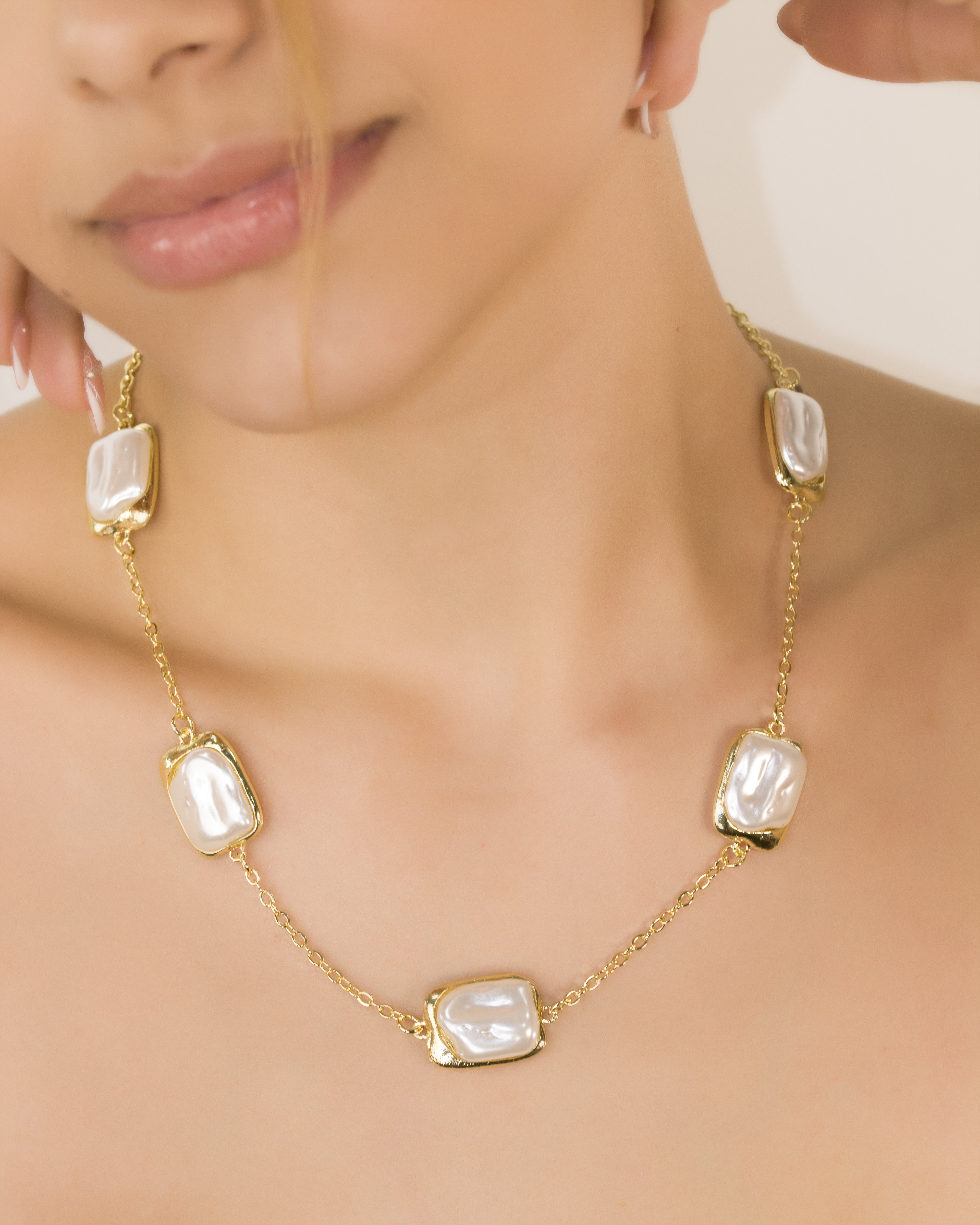 COLLAR AMANDA PERLAS BAÑO EN RODIO