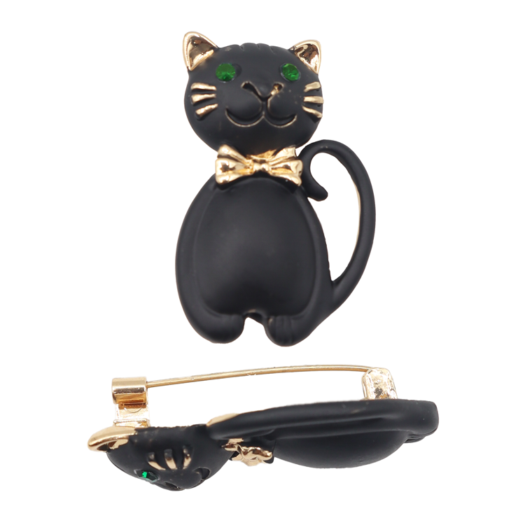 PIN GATO BAÑO EN RODIO