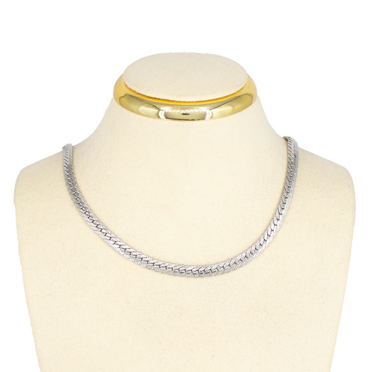 CADENA TIPO SERPIENTE 4MM PLATEADA  PLANA BAÑO EN RODIO