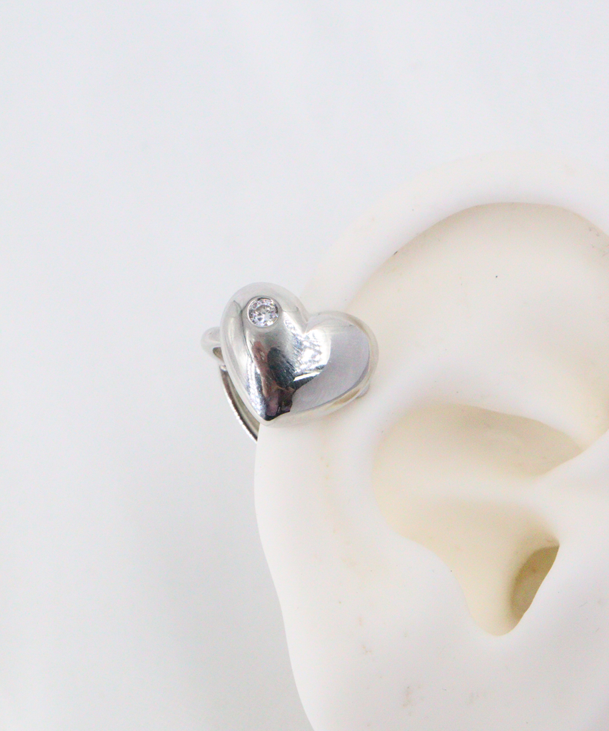 EARCUFF CORAZÓN EN RODIO