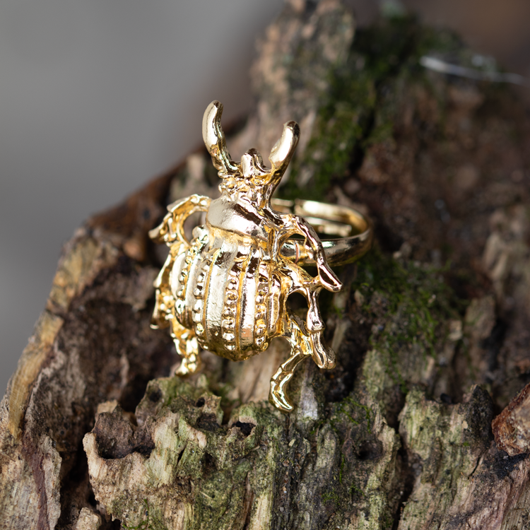 ANILLO ESCARABAJO DORADO BAÑO EN ORO