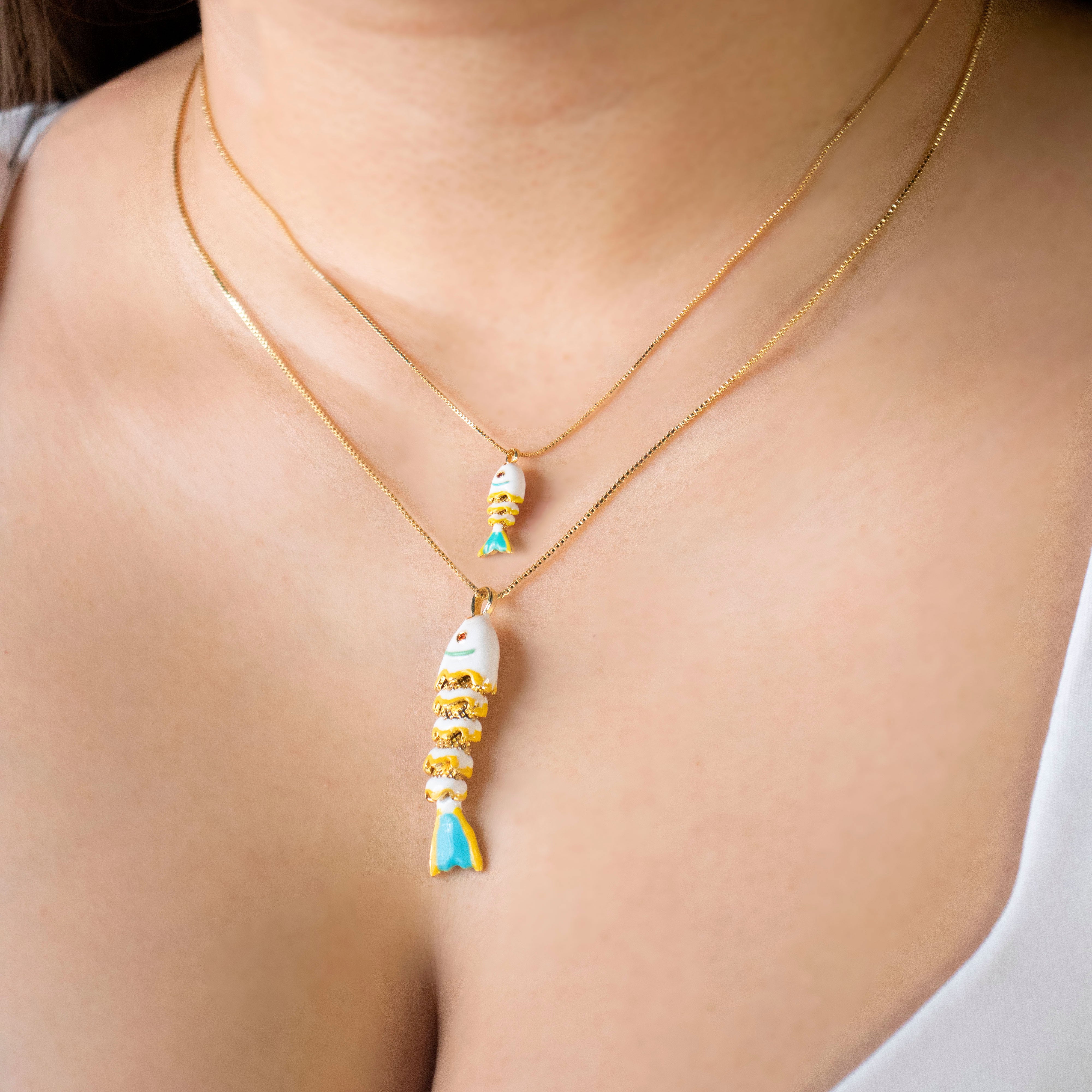 DIJE FISH BLANCO BAÑO EN RODIO