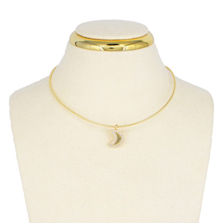 DIJE LUNA CON CIRCONES AL REDEDOR BAÑO EN RODIO