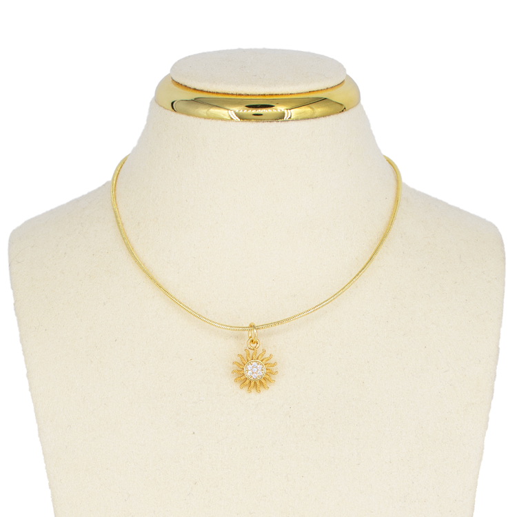 DIJE SOL CIRCONADO BAÑO EN RODIO